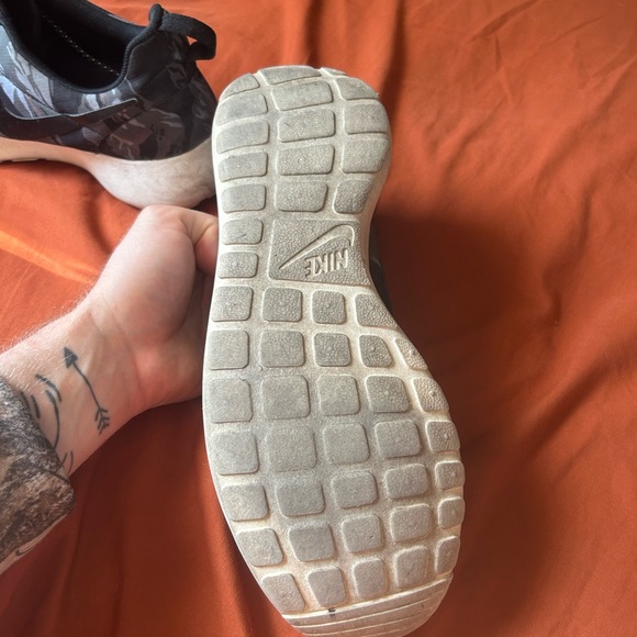 ⭐️ NIKE SHOES⭐️ - Picture 10 of 12